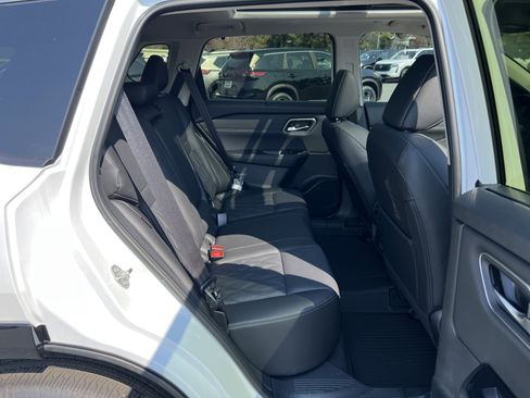 New 2026 Nissan Rogue Platinum w/ Platinum Premium Package image 26