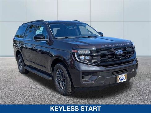 Certified 2025 Ford Expedition Active RWD image 7