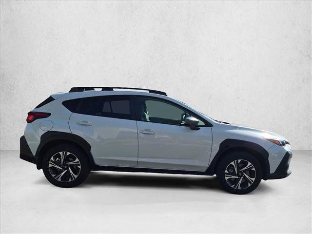 Used 2024 Subaru Crosstrek 2.0i Premium w/ Popular Package #3 AWD/4WD image 4