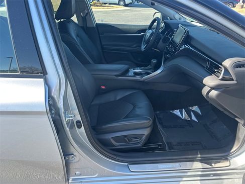Used 2023 Toyota Camry XSE image 13