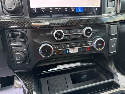 Used 2024 Ford F250 Lariat w/ Lariat Ultimate Package image 42