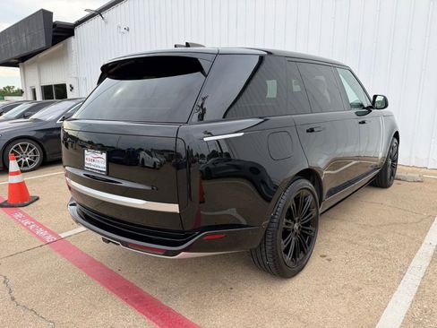 Used 2023 Land Rover Range Rover Long Wheelbase Autobiography AWD/4WD image 6