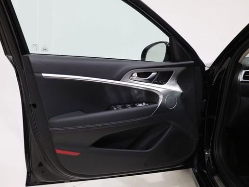 Used 2026 Genesis G70 2.5T Prestige image 20