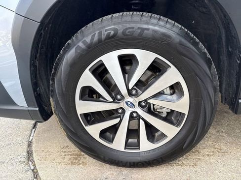 Certified 2025 Subaru Outback Premium w/ Popular Package #1A image 10