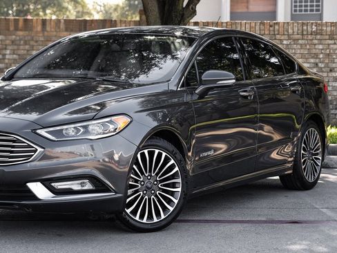 Used 2017 Ford Fusion Titanium image 13