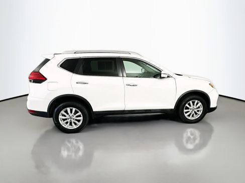 Used 2017 Nissan Rogue SV AWD/4WD image 8