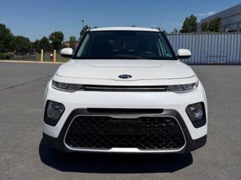 Used 2020 Kia Soul LX FWD image 5