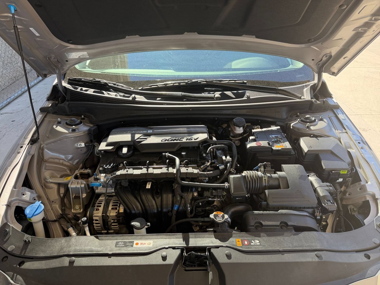 Used 2025 Hyundai Elantra Limited FWD image 33