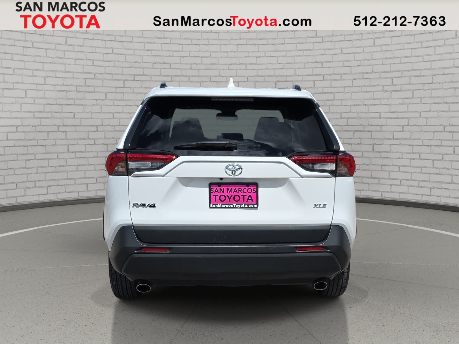 Used 2025 Toyota RAV4 XLE FWD image 7