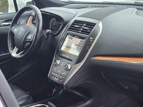Used 2018 Lincoln MKC Reserve w/ Lincoln MKC Climate Package image 7