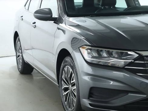 Certified 2021 Volkswagen Jetta SE w/ SE Cold Weather Package image 8