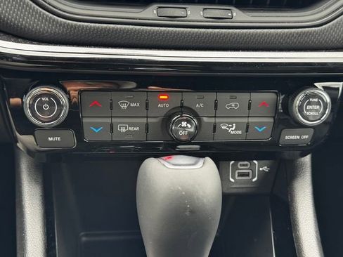 New 2026 Jeep Compass Limited image 34