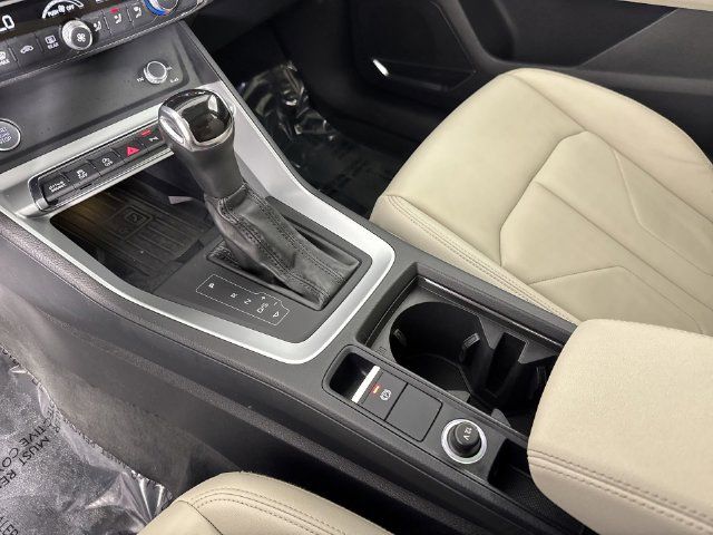 Used 2020 Audi Q3 2.0T Prestige w/ Prestige Package AWD/4WD image 19
