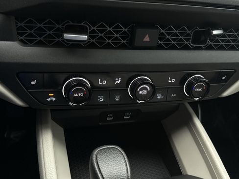 Used 2025 Honda Accord SE image 19