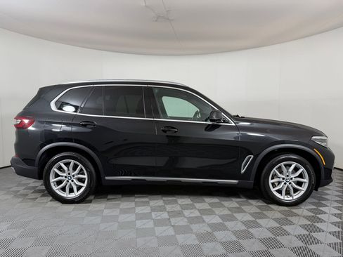 Used 2023 BMW X5 xDrive40i w/ Premium Package image 8