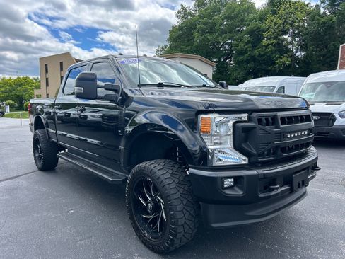 Used 2021 Ford F250 XLT w/ XLT Premium Package AWD/4WD image 3