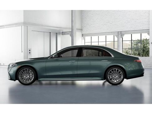 New 2026 Mercedes-Benz S 580 4MATIC Sedan image 34