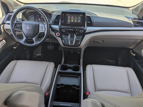 Used 2024 Honda Odyssey Touring image 13
