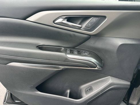 Used 2024 Chevrolet Traverse LS w/ Midnight/Sport Edition FWD image 15
