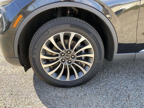 Used 2023 Lincoln Aviator AWD w/ Premium Package image 52