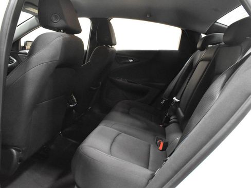 Used 2023 Chevrolet Malibu LT w/ Driver Confidence Package FWD image 4