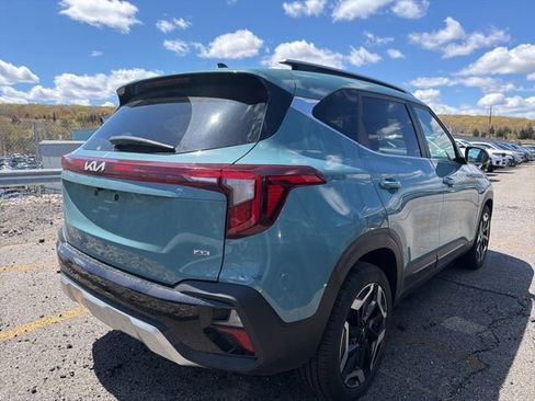 Used 2024 Kia Seltos SX w/ SX Sunroof Package AWD/4WD image 3