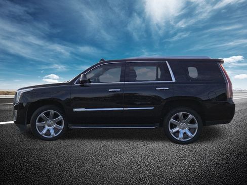 Used 2020 Cadillac Escalade Premium Luxury image 21