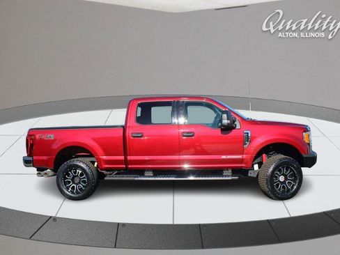 Used 2017 Ford F250 XLT w/ FX4 Off-Road Package image 3