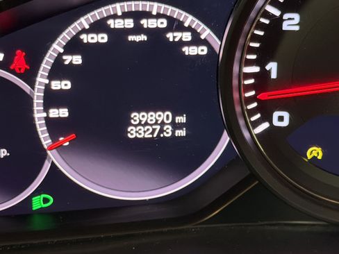 Certified 2022 Porsche Cayenne S AWD/4WD image 21