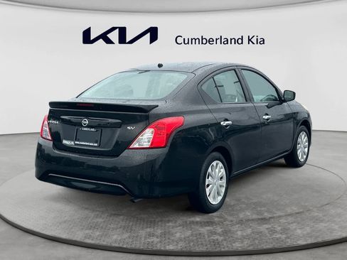 Used 2019 Nissan Versa SV FWD image 5