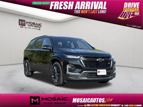 Used 2023 Chevrolet Traverse RS AWD/4WD image 1