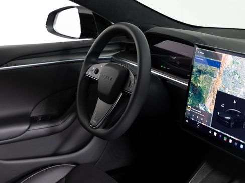 Used 2023 Tesla Model S Plaid AWD/4WD image 24
