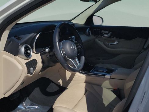 Used 2022 Mercedes-Benz GLC 300 image 23