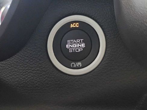 Used 2022 RAM 1500 Laramie AWD/4WD image 34