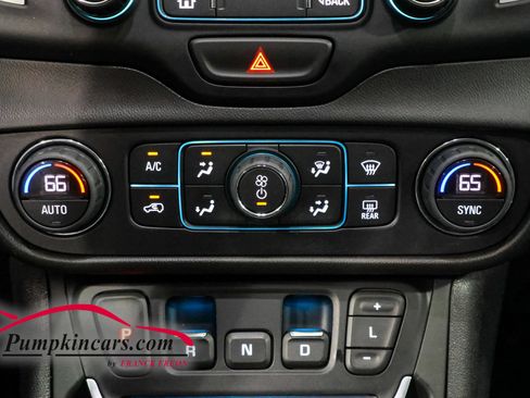 Used 2020 GMC Terrain SLT w/ Preferred Package FWD image 36