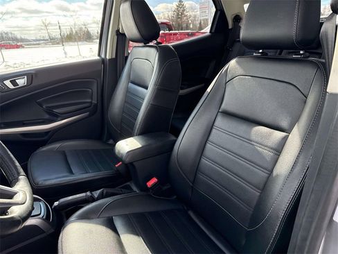 Used 2021 Ford EcoSport Titanium image 12