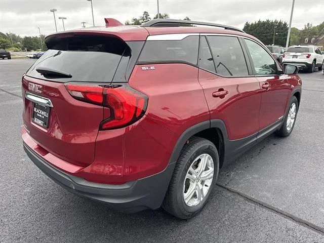 Used 2021 GMC Terrain SLE w/ Driver Convenience Package FWD image 7