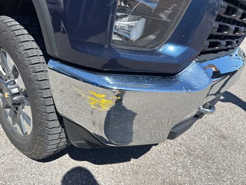 Used 2022 Chevrolet Silverado 2500 LT w/ Convenience Package image 9