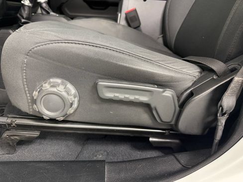Used 2019 Jeep Wrangler Unlimited Sport S AWD/4WD image 18
