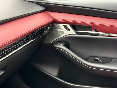 New 2026 MAZDA MAZDA3 Hatchback w/ Appearance Package image 30