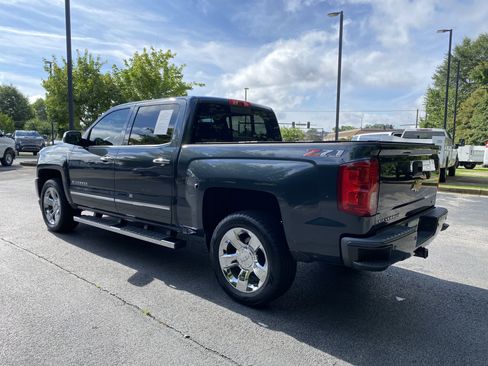 Used 2018 Chevrolet Silverado 1500 LTZ Z71 w/ LTZ Plus Package AWD/4WD image 7