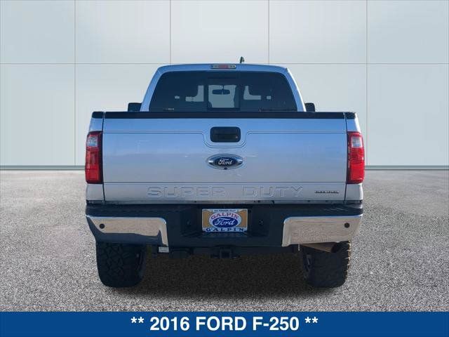 Used 2016 Ford F250 Lariat w/ Lariat Interior Package AWD/4WD image 4