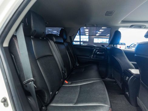 Used 2020 Toyota 4Runner TRD Off-Road Premium w/ Moonroof Package AWD/4WD image 10