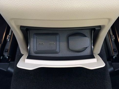 Certified 2022 Mercedes-Benz GLC 300 4MATIC image 46