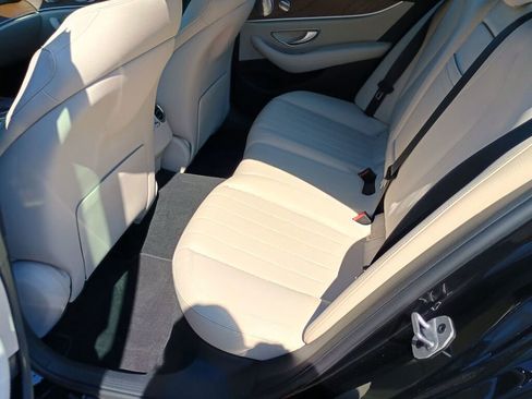 Used 2023 Mercedes-Benz E 350 4MATIC Sedan image 17