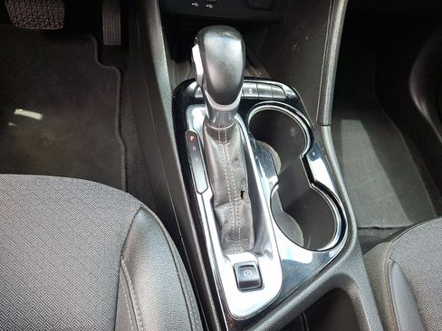 Used 2024 Buick Encore GX Preferred w/ Comfort Package FWD image 16