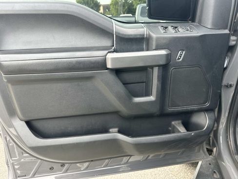 Used 2018 Ford F150 XLT w/ Equipment Group 302A Luxury AWD/4WD image 17