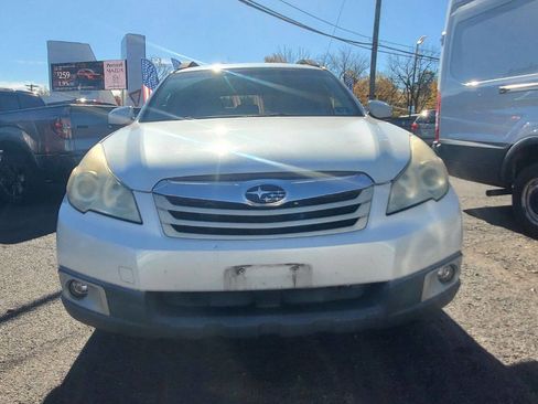 Used 2011 Subaru Outback 2.5i Premium image 17