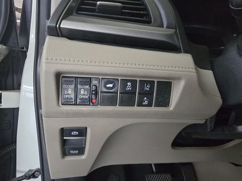 Used 2018 Honda Odyssey EX-L image 33