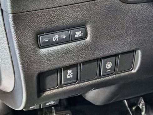 Used 2020 Nissan Murano S w/ Technology Package AWD/4WD image 10